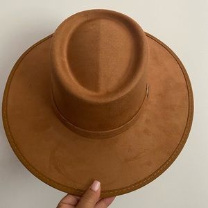 Katrina Cordobés Suede Wid Brim Hat